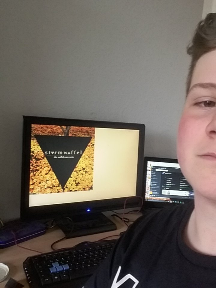 RealNiggoNice's tweet photo. Ich genieße gerade DEN moffogin #SWLifestyle  @Sturmwaffel https://t.co/sb60LUqfQd
