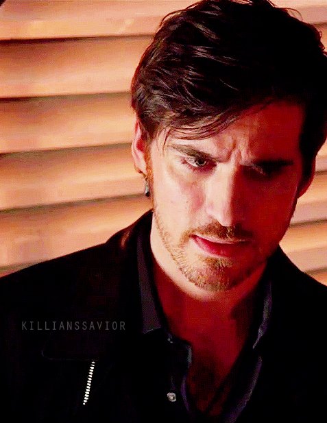 killianssavior's tweet photo. he's beyond done with dumple, the poor babe :( just give him a break... #HookedAsHell #HookPorn #hookers https://t.co/tEUBF6pcPZ