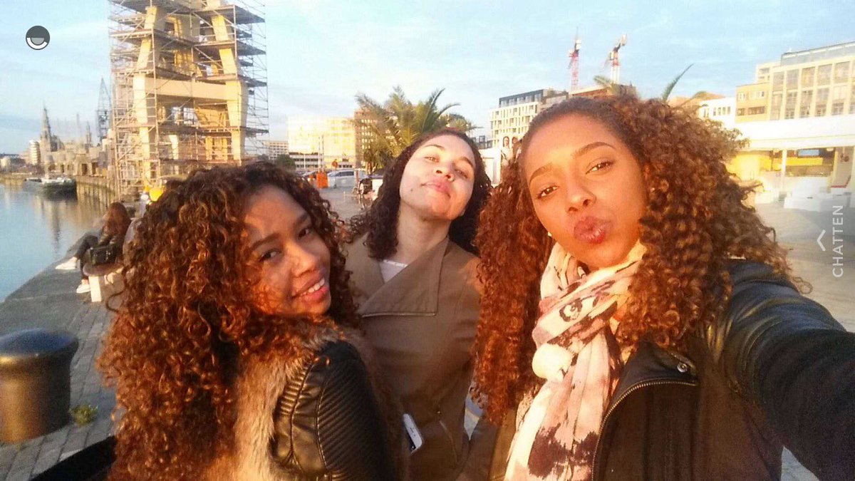 slo_aleida's tweet photo. enjoying the holiday with my girls https://t.co/CrpFhTYIfc