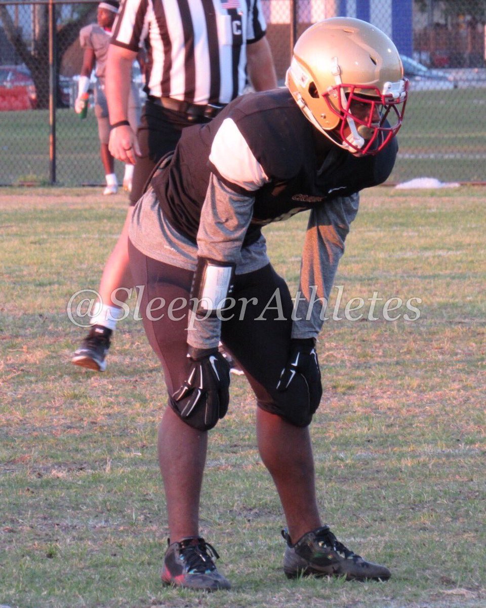 BlockWorld954's tweet photo. S/O to @Larnellmcconn4 for being #3rdWorldMusic 's 50th follow #CreekBoyz Do Not Miss Creek Spring game 5/25 π₯π₯ππ https://t.co/FVIT2velp5