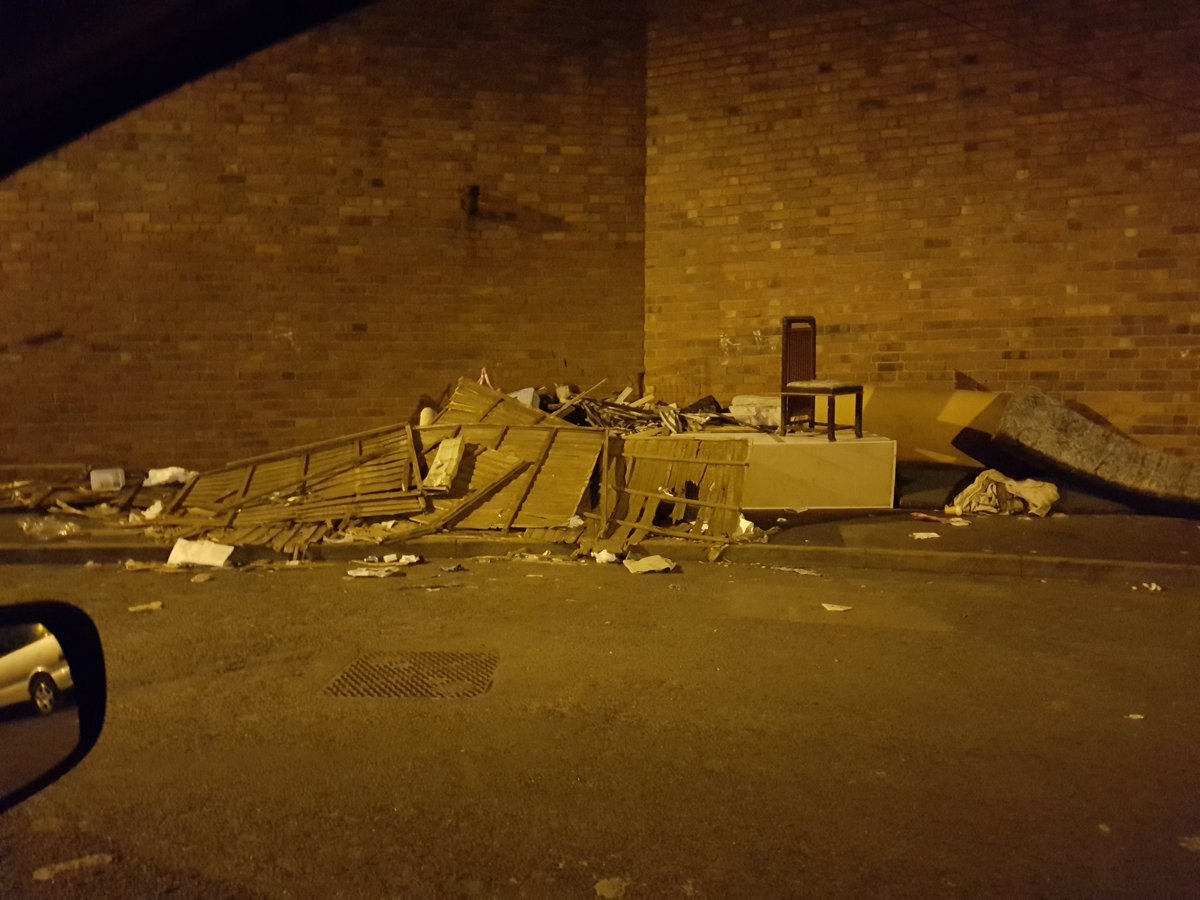 SmallHeath2's tweet photo. More dumped rubbish in Small Heath @LisaTrickett41 @ClrMajidMahmood @johnclancy @KennedyJacqui https://t.co/ICPbq6z2QF