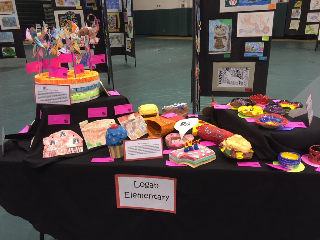 LoganESArt's tweet photo. Excited for the art show tomorrow night! 4:30-7:00 p.m. at Dundalk High School! https://t.co/4kYGkIyn1v