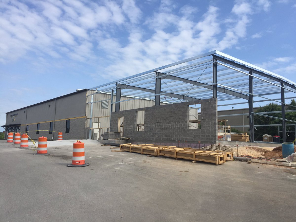 Hydraulic fab shop expansion #progress