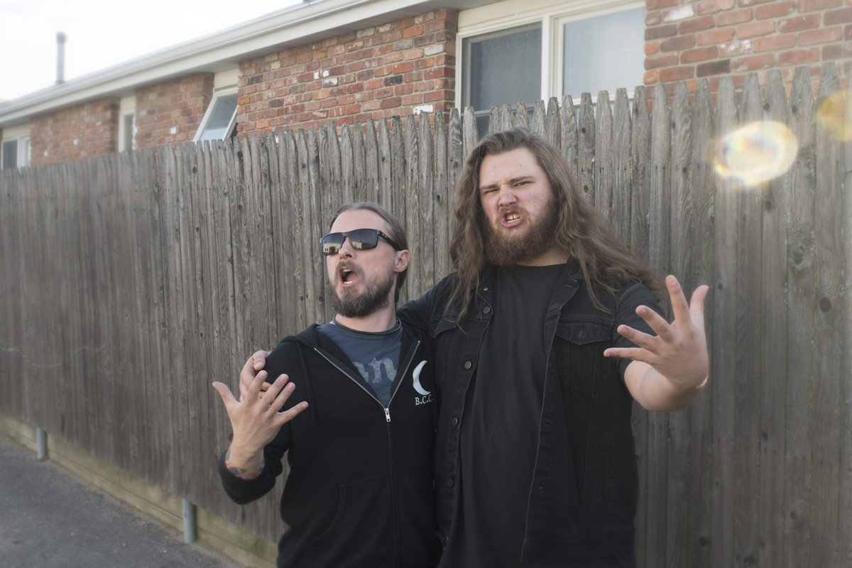 Jake hanging with one of the best dudes on the planet. <a href="/FrancescoArtus/">FranArt</a> of <a href="/DevilYouKnow/">Devil You Know</a>