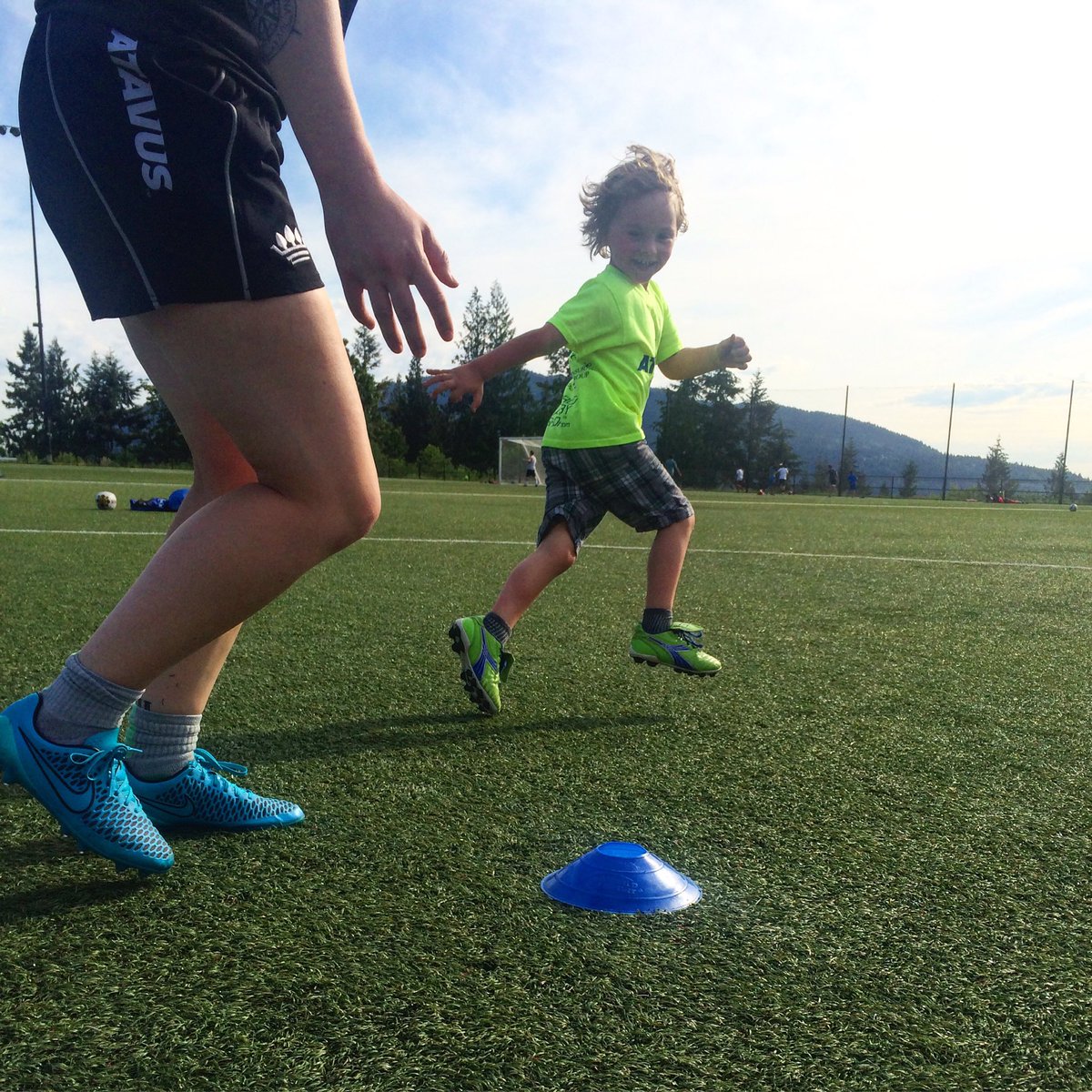 MacKinnonCarly's tweet photo. Chasing them in hopes they'll realize their own dreams to chase. #CoachCar #NextGen #ATAfam #BetterNEVERStops https://t.co/BLysQAqWWP