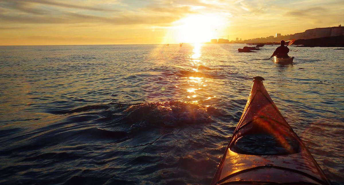 juliawashere93's tweet photo. #STOKED #kayaking #adventure #boating #GoPro #Hero4ADay
#sunset #beatiful #peace https://t.co/chIjNf7YTi