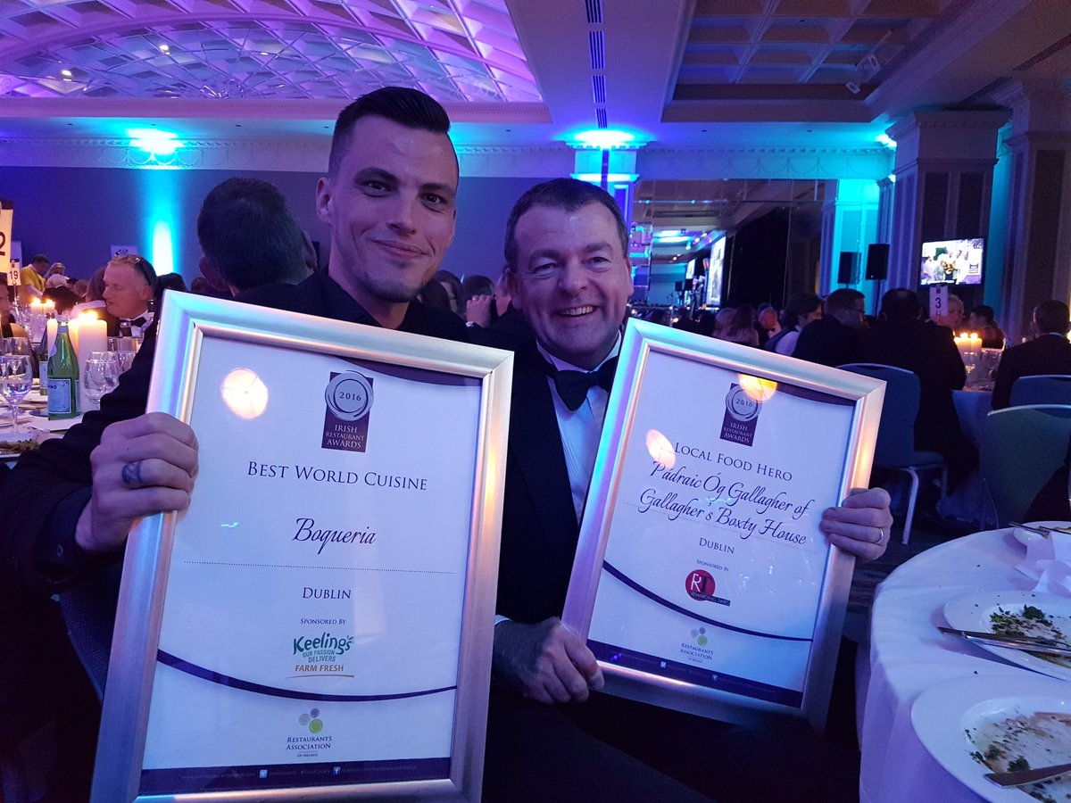 Sammoor57277199's tweet image. Listening to words of wisdom from Padraic @TheBoxtyHouse #winnerstable #FoodOscars @BoqueriaDublin