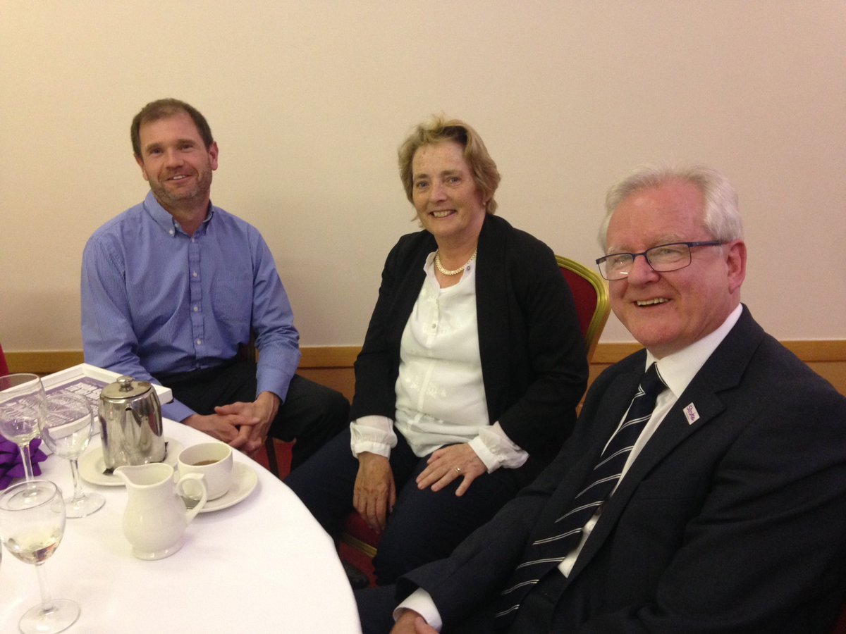 UKStrokeForum's tweet photo. @rennie_u @drbrid @tweet4stroke all enjoying #NISC16 #NIMAST pre dinner - wonderful to have such experts here https://t.co/o28OHbPElZ