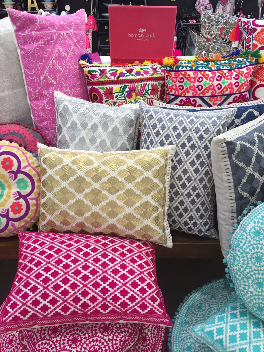 OasisShowhomes's tweet image. @BombayDuckUK shows us more is more when it comes to pattern #AllInTheDetails @Pulse_London_ ow.ly/4DXL300emgI