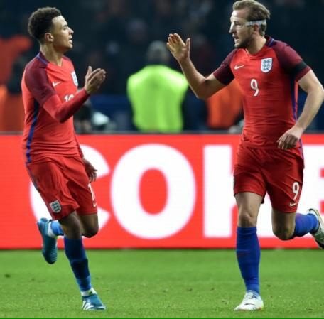 TheHeadtoHead's tweet photo. Who are the better International duo?

RT for Coman &amp; Payet
LIKE for Alli &amp; Kane https://t.co/87tGgbyXFo