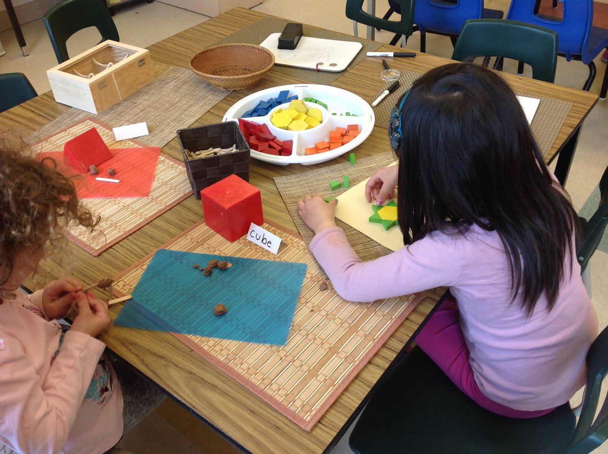 fdk102stcofa's tweet photo. Exploring 3-D figures, coins, and symmetry through play. https://t.co/S16sgnV9WV