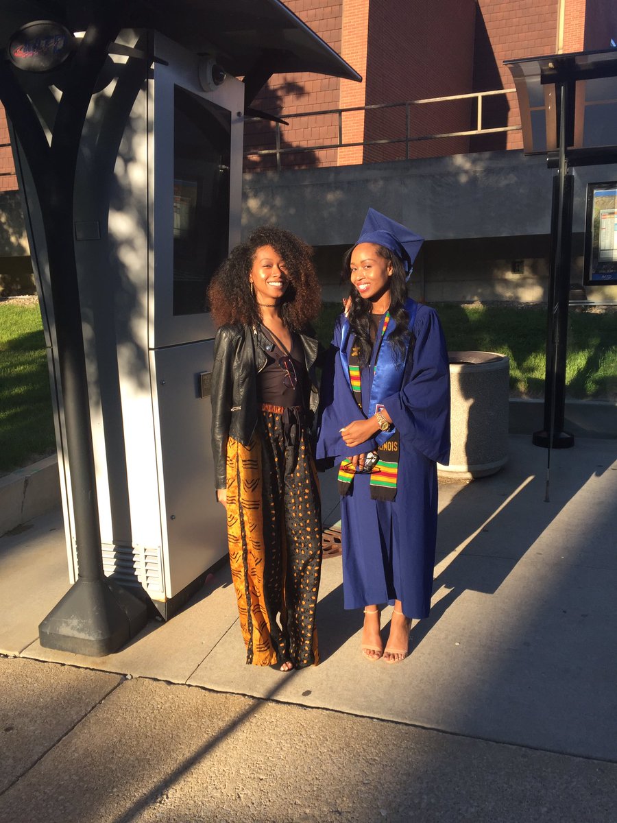 TheHypeSoMellow's tweet photo. Because I love my cousin and I'm proud of her for graduating with 2 degrees. 💕✨🎉🎓👯 #GoCrazyTati #TimeForGradSchool https://t.co/cRYHQTLZBW