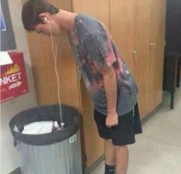 Sanfradinho's tweet photo. Eu ouvindo sua opinião https://t.co/pfRcyeK6Fy