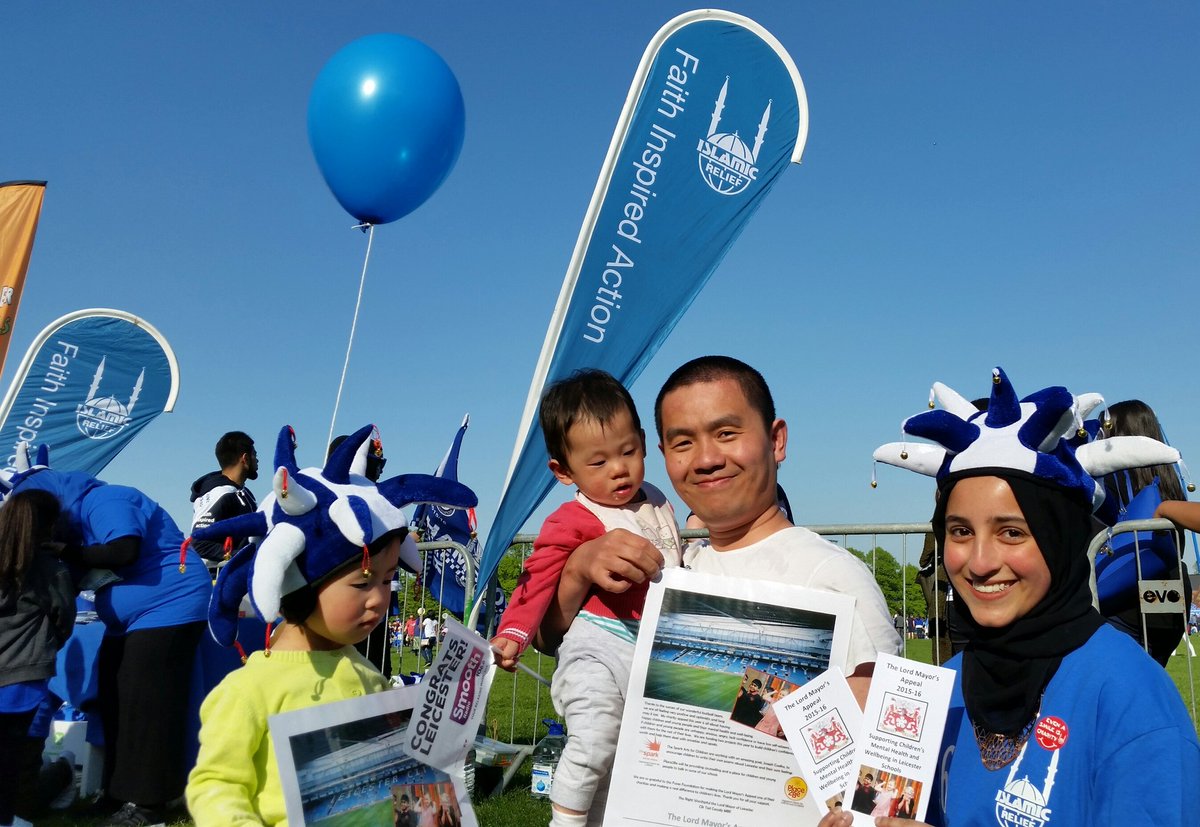 sylorgat's tweet photo. @TedCassidyFosse #VolunteersOnTheGo #FoxesFoundation @LCFC #DillyDingDillyDongComeOn! https://t.co/dxCRkRA77G