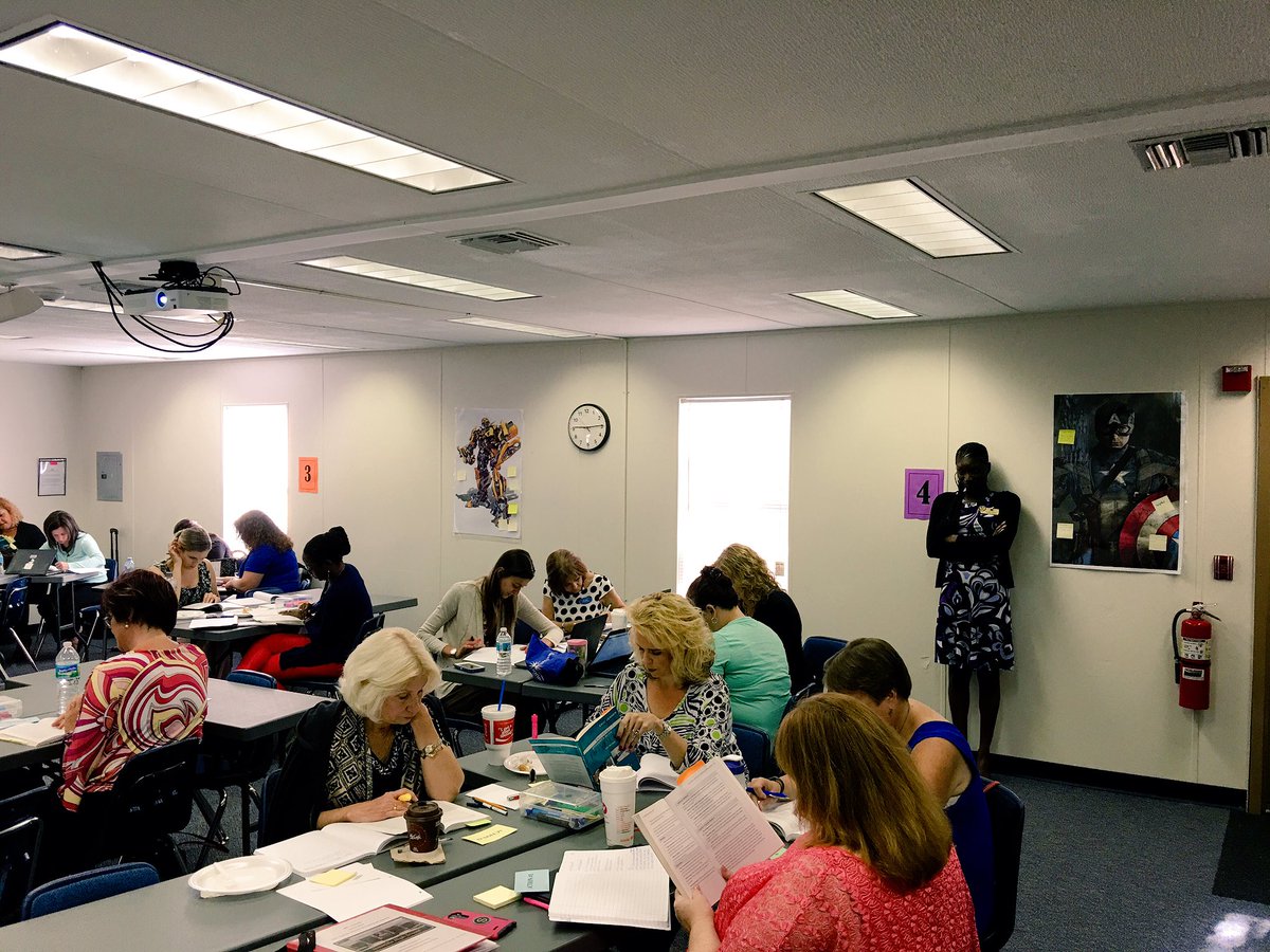 jcdillon2112's tweet photo. #LCSART Professional Learning. ARTs make a huge difference for #LCSstudents. https://t.co/eiaf6cJgN6