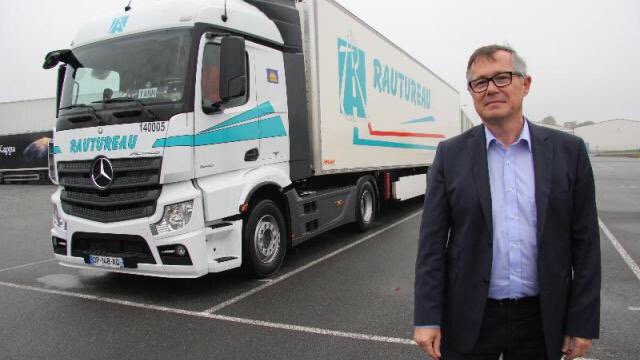 DavidDupr's tweet photo. Les transports #Rautureau décrochent le label vert #ObjectifCO2 #Challans @ouest-france https://t.co/TnB6nB8NMM https://t.co/Cvj6mn4Qj1