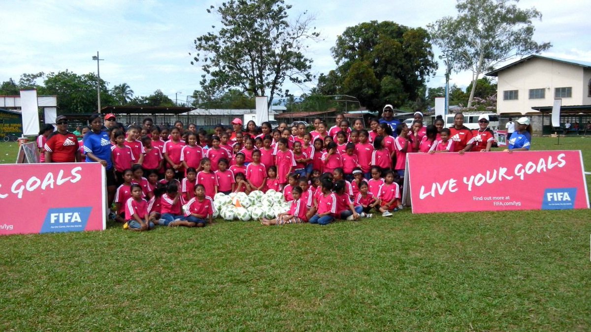 Alessandra Mezquita tweet media