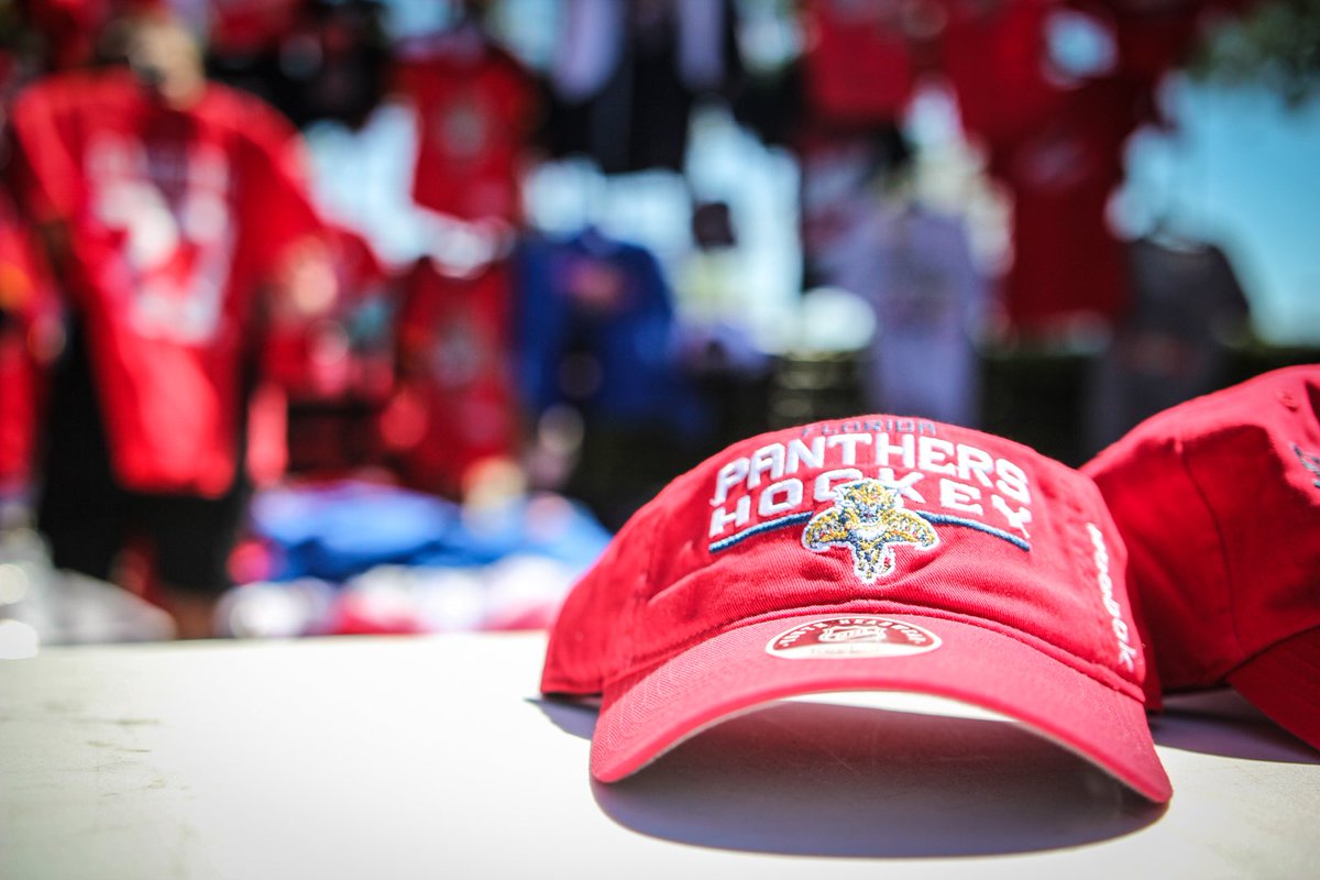 FlaPanthers's tweet photo. 🚨 SALE ALERT 🚨

When: Saturday, 10am-6pm
Where: Pantherland
What: DEALS 🙌

Info » https://t.co/Mf63NiU0kG https://t.co/40Pr7VlxhM