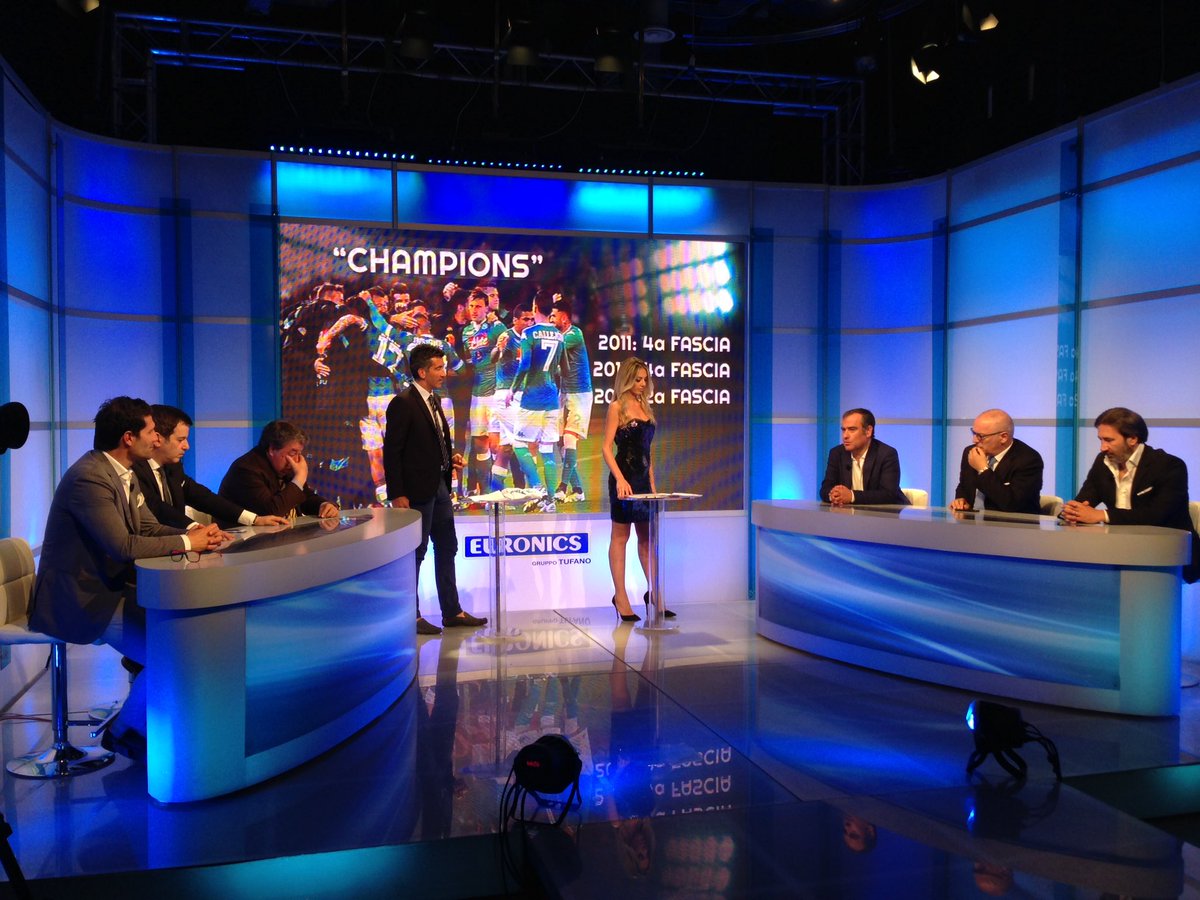 Neparliamoillunedi in diretta livestreaming Canaleotto.it @SilverMele <a href="/AlfredoPedulla/">Alfredo Pedullà</a> <a href="/gaetanofontana/">gaetano fontana</a> <a href="/SasaCaiazza/">Salvatore Caiazza</a>