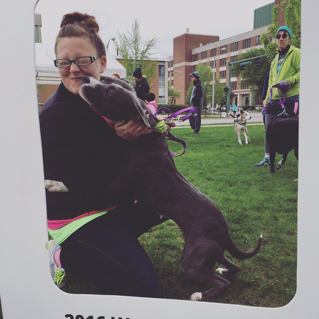 WeLoveKidsNDogs's tweet photo. We had such a blast this weekend at the #WooferWalk! #LoveLansing #dogstore https://t.co/oOQXeqEio4