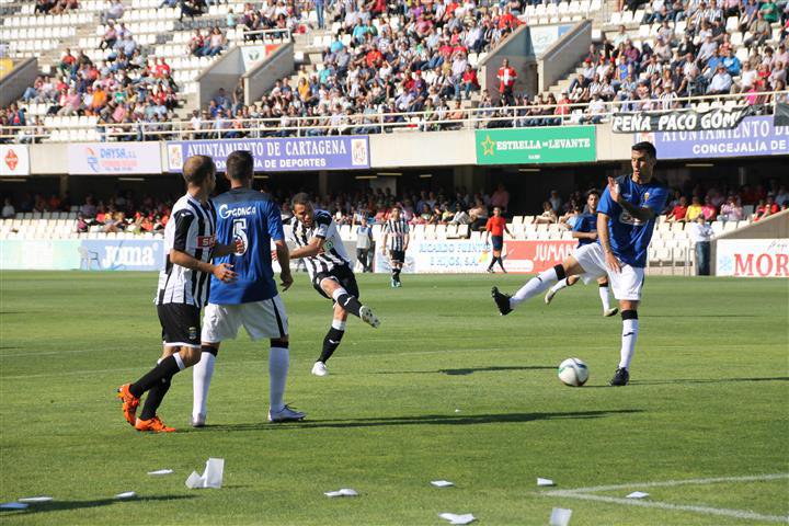 SanRoqueLepe's tweet image. CRÓNICA @FCCartagena_efs -1-1 @SanRoqueLepe | El San Roque termina la liga con un empate sanroquedelepe.com/el-san-roque-t…