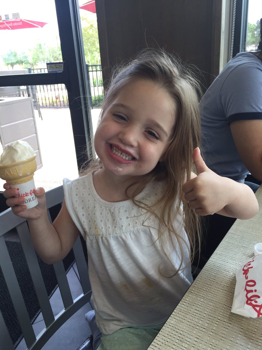kiriejames's tweet photo. @ChickfilA this little one gave you a hearty thumbs up all on her own! https://t.co/NNCVLV2V6L