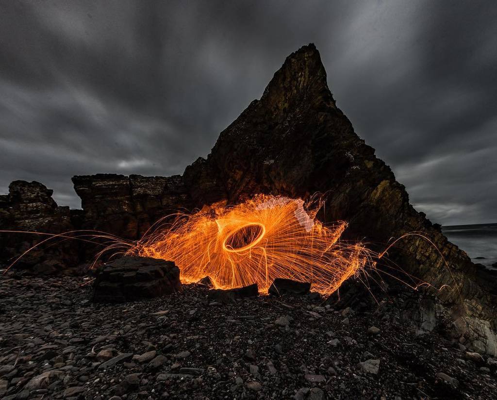 danielmcavoy's tweet photo. The entrance to Mordor is real. And it's in Macduff.
#canon #canonuk #rocks #beach #macdu… https://t.co/m8dZuUpxy4 https://t.co/HRjaSWZoEN