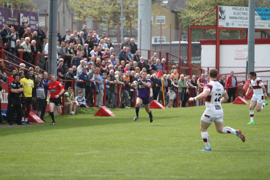 HalifaxPanthers's tweet photo. CATCH UP:
The full 80 minute game and reaction from the Gaffer now on Fax TV Pro: https://t.co/Oa8bpUH0s4 #BATvHAL https://t.co/BOe5QIKUV8