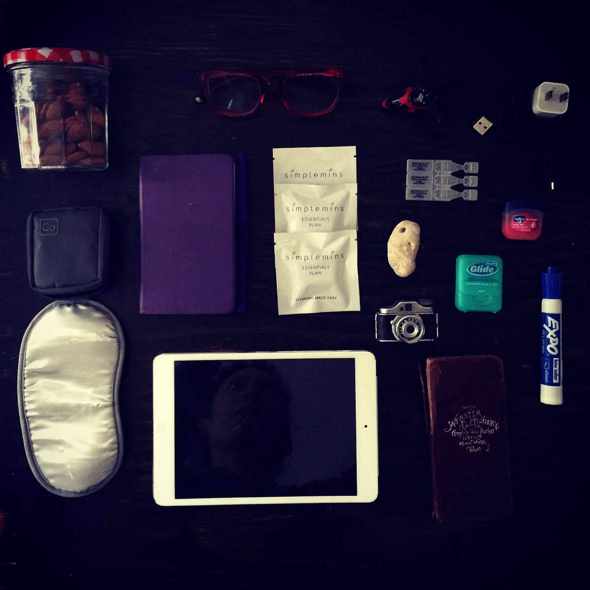 mysimplemins's tweet photo. Packing your #health has never been more simple. #biztrip #necessities #simplemins #vitamins https://t.co/rtWfFk83Z4