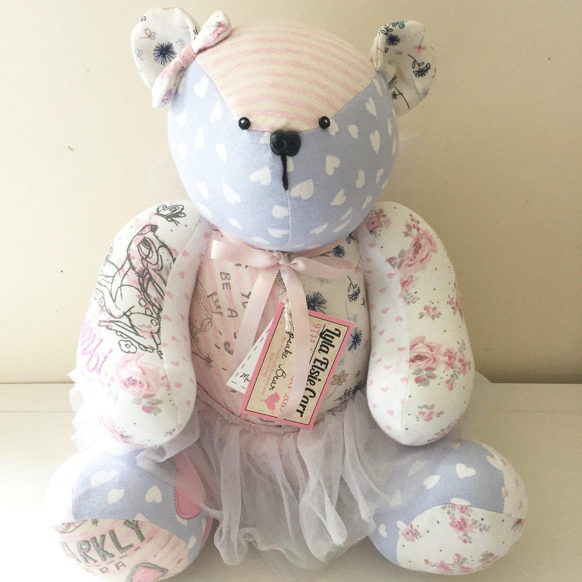 made4keepsake's tweet photo. Gorgeous keepsake bear handmade from babies first clothes. #handmade #baby #babygift #womaninbiz #made4keepsake https://t.co/jVAF8Kgtoa