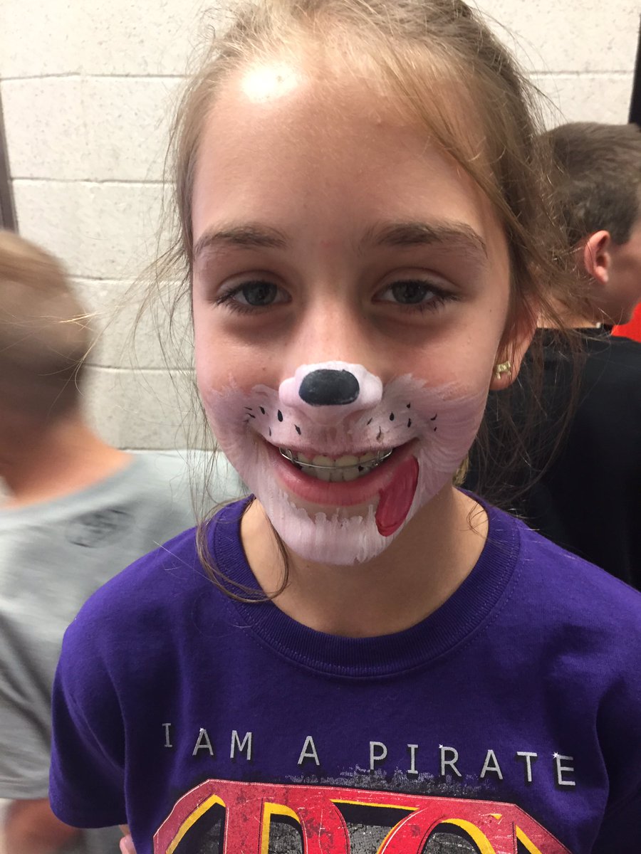 RoshonnePeters's tweet photo. Rain didn't hold back our fun-filled field day! Thanks Coach &amp; parent volunteers! #paxton #pcr3 https://t.co/Oz5GEin1G3