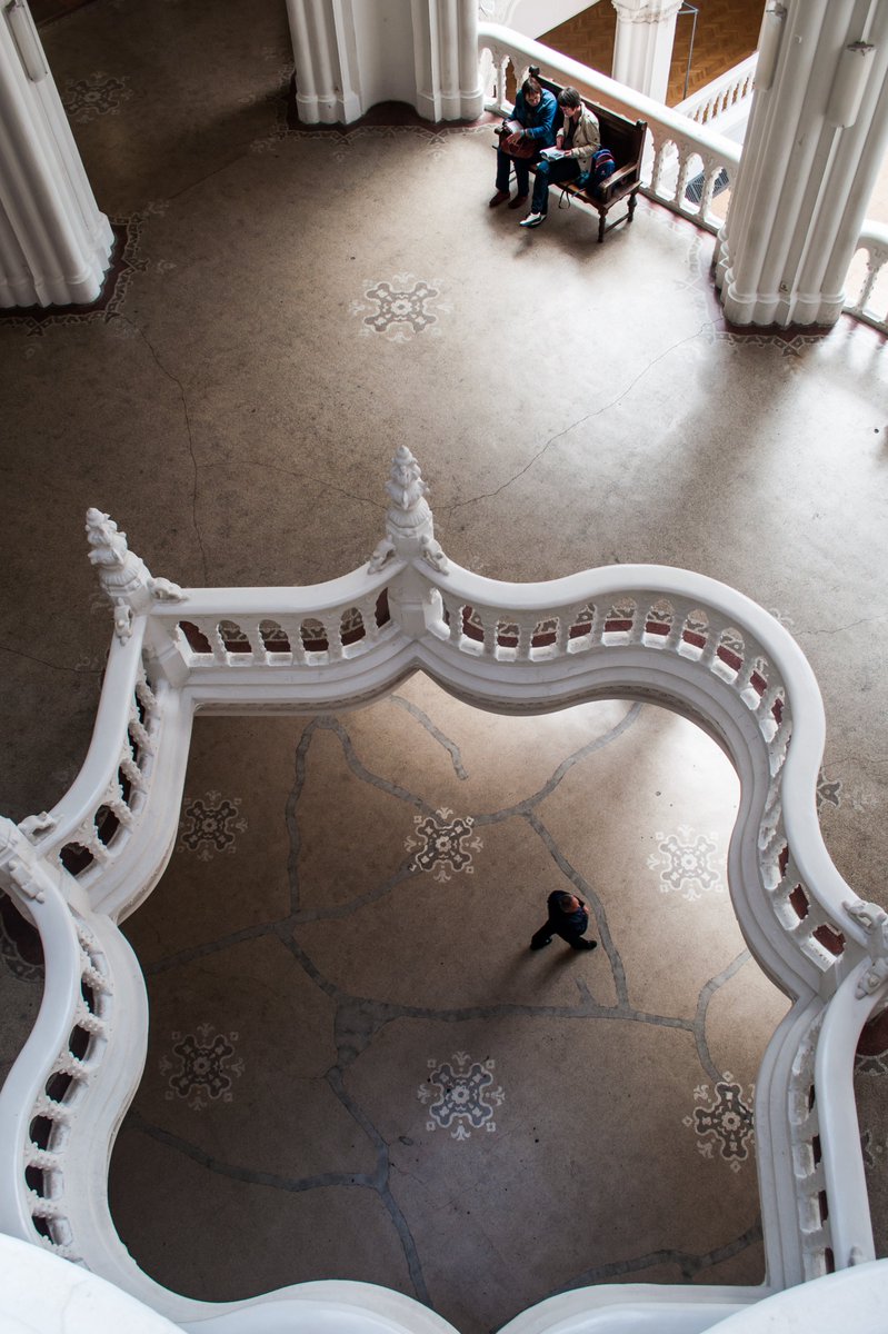 StefanPhoto2015's tweet photo. One day, one photograph. 
Day 69 : "Days at Museum" #architecture #Budapest #tourBudapest
https://t.co/UVZa1tgNfF https://t.co/QdRYA1bN9q