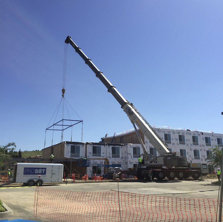 DesignCell's tweet image. #hotels #modulartech #construction DesignCell is currently Arch of Rec for this 1st of its kind modular tech hotel