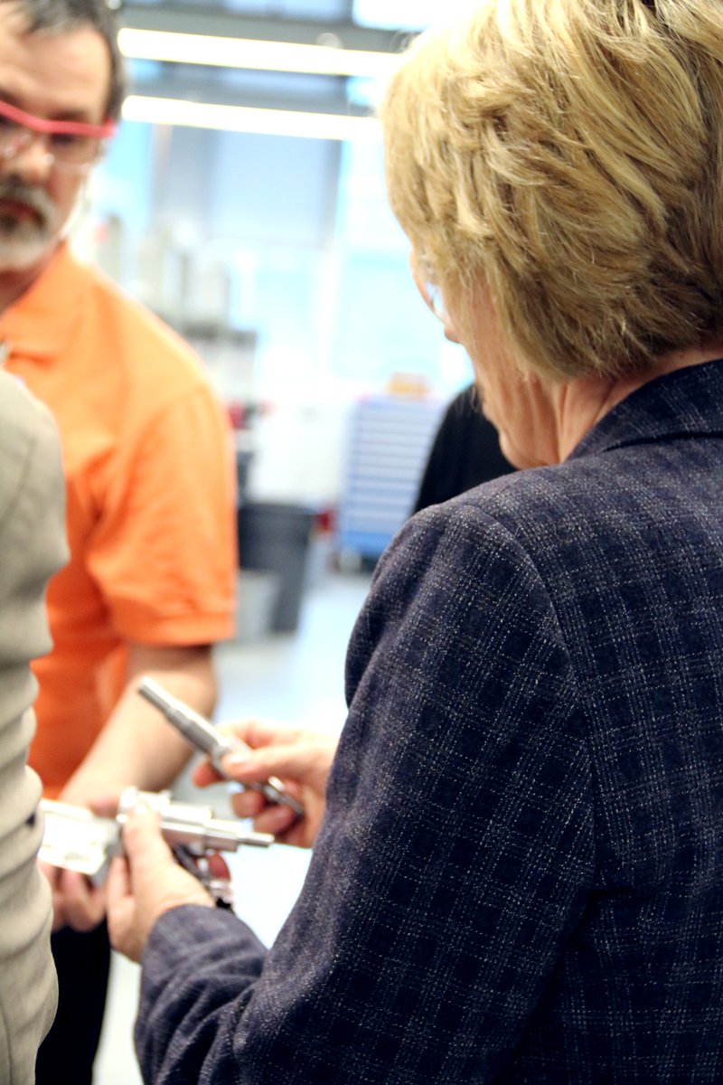 Official_GLTS's tweet image. Congresswoman Niki Tsongas touring our #MachineToolTechnology shop during Small Business Week! #TechSchools