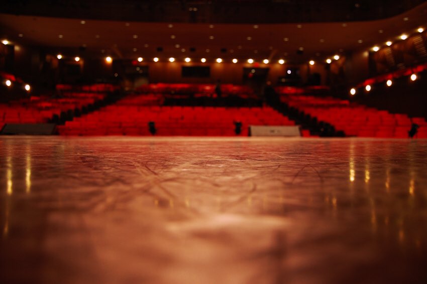 allysonextra's tweet photo. https://t.co/z1pgH8meyq Everything I need to know I learned in theater school. #coaching #SU https://t.co/eTPUG0w1hq