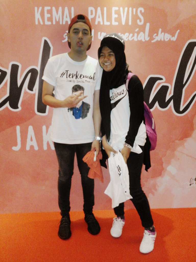 ftri_07's tweet photo. slmat pgi pak sutradara @kemalpalevi and @KemaliciousINA  kenangan terindah yg gk bisa di lupakan saat #terkemalJkt https://t.co/lvQt3C8oyM