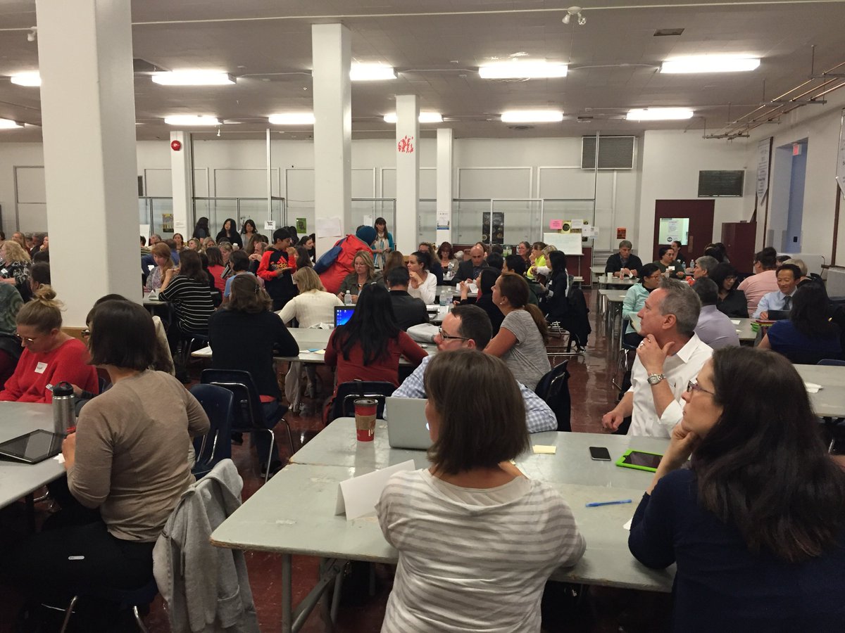 LombardiMike's tweet photo. Full house at #VS39-sponsored parent ed evening on Redesigned BC Curriculum at Templeton Sec School. https://t.co/yDiBnMHo0p