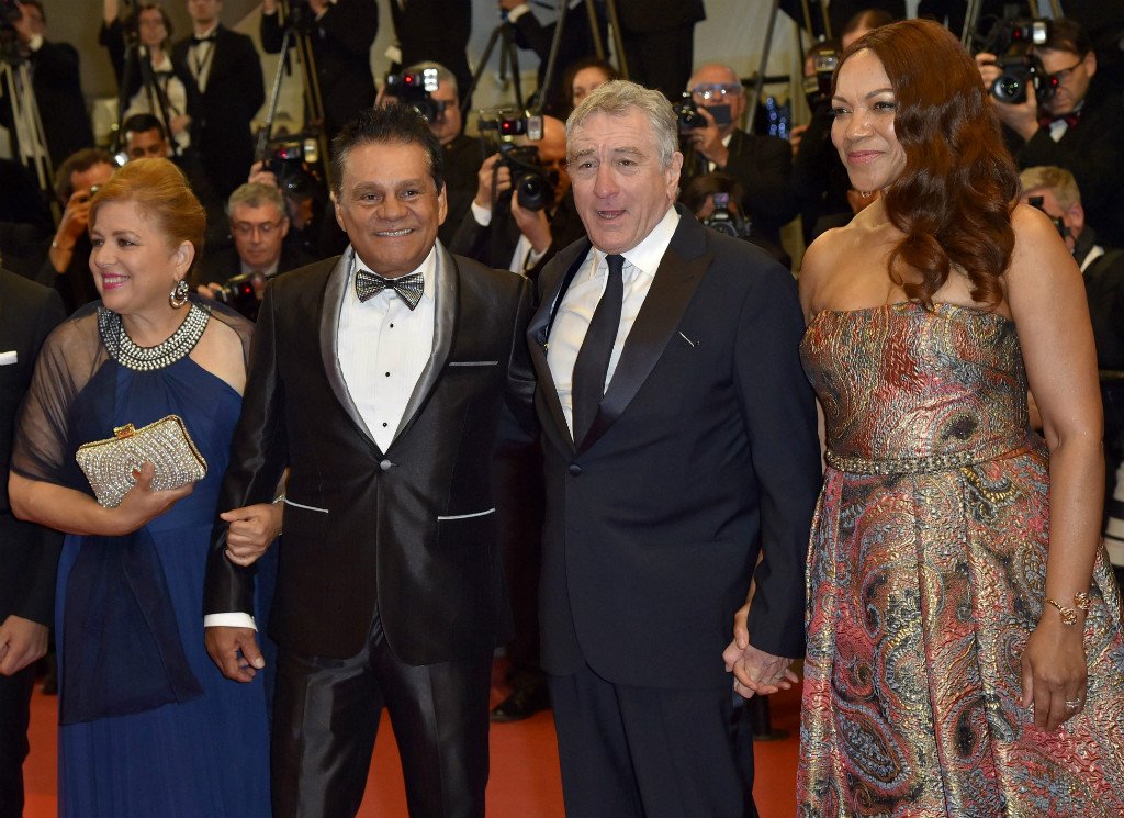 Revista Ellas on Twitter "El panameño Roberto Durán, junto a su esposa