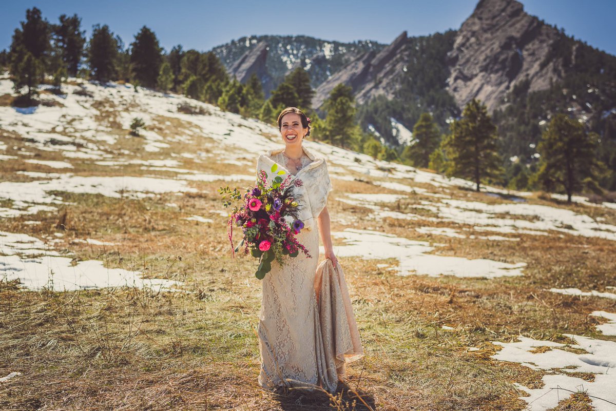 OYEvents's tweet image. A teeny sneak of one of our favorites! Can't wait to share more @photogeniclab @bellalufloral