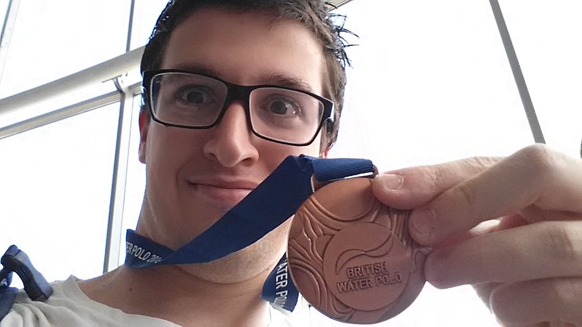 FrancescoDeppa's tweet photo. #BronzeMedal with @Bristolwp at @BritishWPC 2016 #turboselfie  #wplife @Johnnysiss @CraigFigesGBWP @crayfish27 https://t.co/wRlAMqTPZR