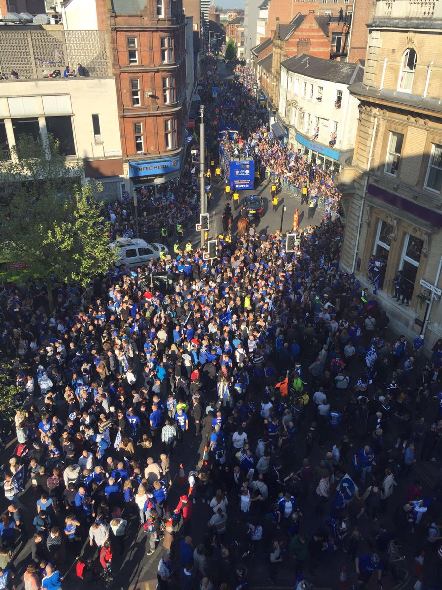 JBRMorgan's tweet photo. View from the Leicester office!! #LCFCParade #Champions2016 #havingaparty https://t.co/8UQ1cARM9I