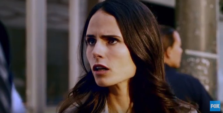 JordanaBArg's tweet photo. @JordanaBrewster🌟 rocking as Dr. Maureen “Mo” Cahill on the @LethalWeaponFOX trailer‼👏🏼 https://t.co/Dv2c7NecUy https://t.co/FJoV92rpUs