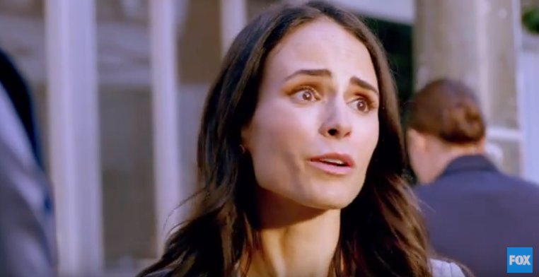 JordanaBArg's tweet photo. @JordanaBrewster🌟 rocking as Dr. Maureen “Mo” Cahill on the @LethalWeaponFOX trailer‼👏🏼 https://t.co/Dv2c7NecUy https://t.co/FJoV92rpUs