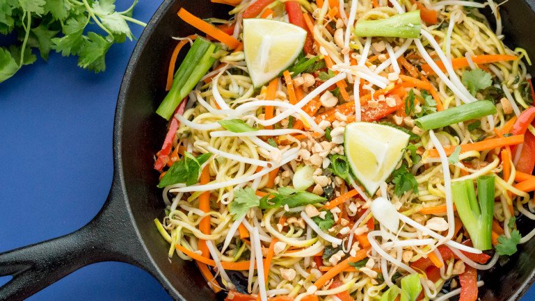 eatloveis's tweet image. Join our plant-based dinner challenge! bit.ly/27tjrnx  #mondaymotivation #eatlovechallenge #plantbased