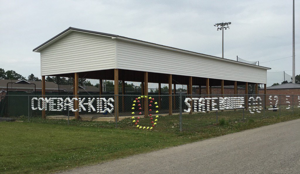 ohatchee8's tweet photo. Cool sign at Ohatchee high school. Good luck Indians https://t.co/Scn74otJTS