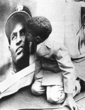 girl_iowagirl20's tweet photo. @rtxNewsSource Yes I know who #RobertoClemente is! @Pirates #WS1971 Died Dec 31 1972 #GoneTooSoon #WeAreFamily https://t.co/Nwx1JbqrEw