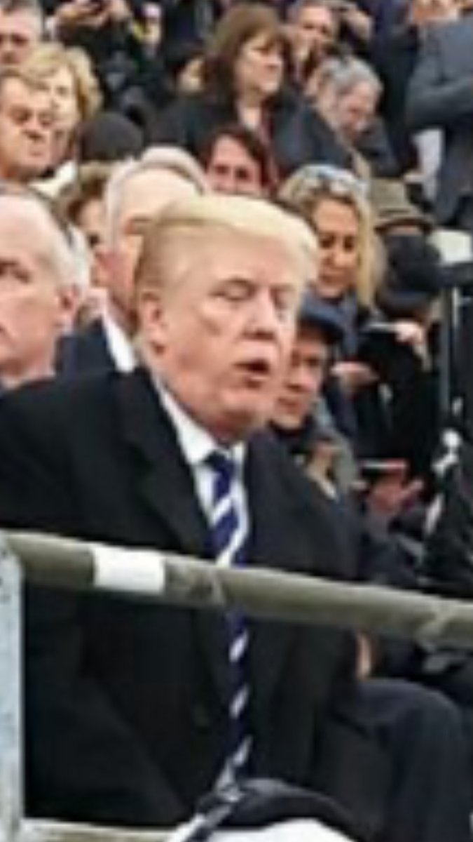 MJDJR1998's tweet photo. @realDonaldTrump you looked fantastic at my sisters graduation #UPenn2016 https://t.co/8OwByD8Wm7