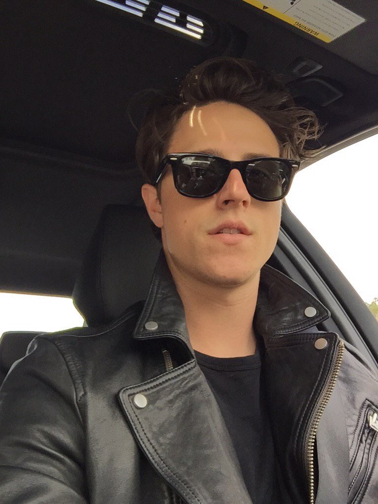 Aethertastic's tweet photo. The 4 steps of slaying me today by @TheShaneHarper https://t.co/x6ZOFI3yeL
