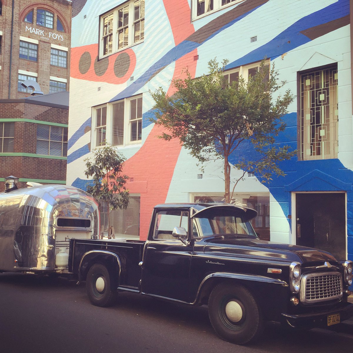JigsawResearch's tweet photo. A splash of local colour #surryhills https://t.co/99eVCtUY8s