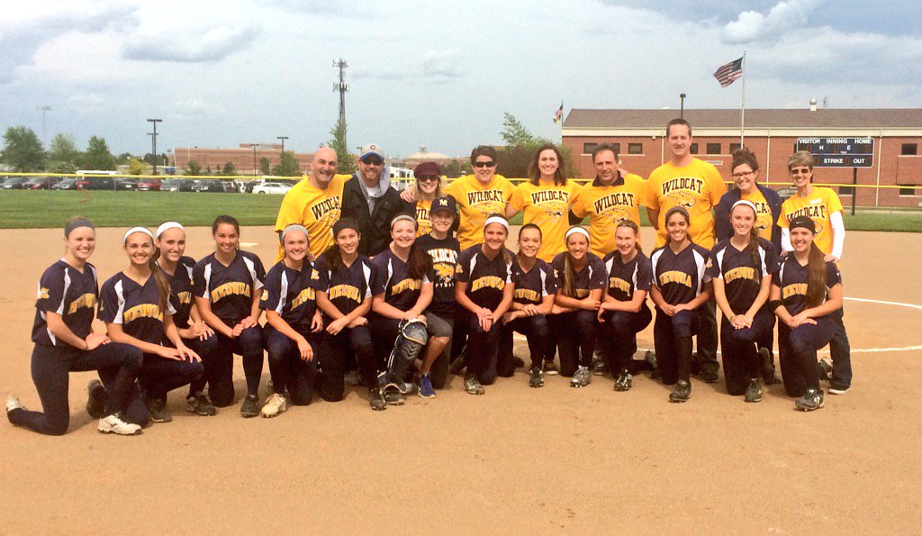 NeuquaSoftball's tweet photo. We thank our NV teachers who has left a positive impact on our team. Thank you for believing in us! #WeAreWildcats https://t.co/5oy0oO45dm
